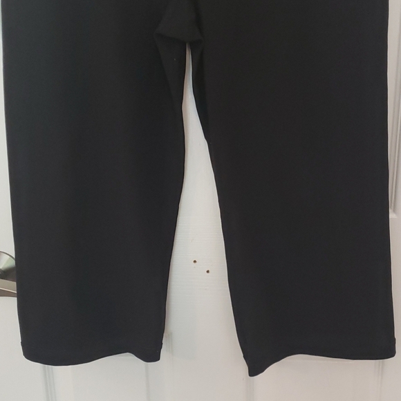 FINAL SALE Reversible Black & Red Workout Pants - Picture 4 of 11